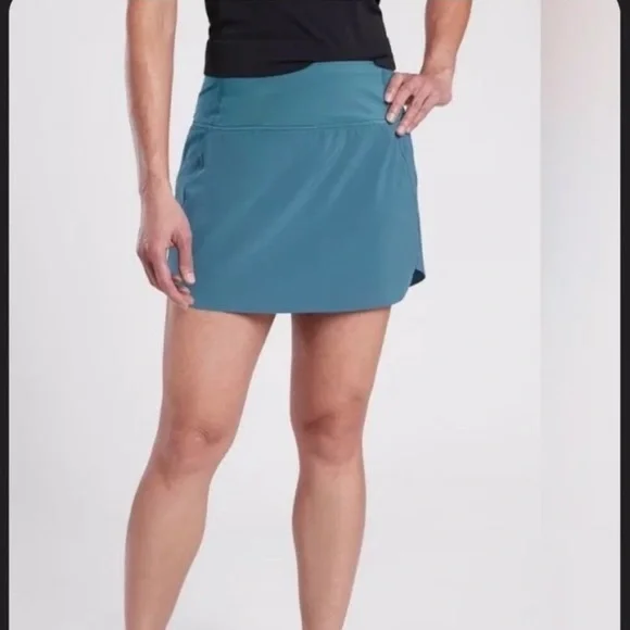 NWT Athleta Run With it Skort - Teal - Picture 1 of 7